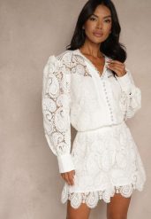 Biały Ażurowy Komplet z Bawełną Szorty i Koszula Zerolina. Białe koszule damskie Renee, z aplikacjami, z bawełny, eleganckie. Za 169.99 zł.
