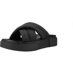 Sandały TOMMY JEANS FLATFORM SANDAL Czarny. Czarne sandały damskie Tommy Hilfiger, bez wzorów, z jeansu, bez obcasa. Za 291.99 zł.