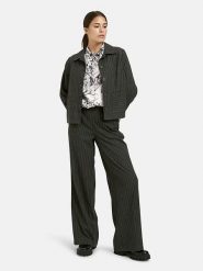 Milano Italy Kurtka koszulowa w kolorze czarnym rozmiar: 44. Czarne kurtki damskie Milano Italy, bez wzorów, bez kaptura. Za 252.99 zł.