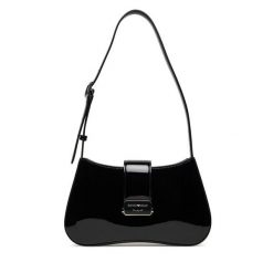 Torebka Emporio Armani. Czarne torebki klasyczne damskie Emporio Armani, bez wzorów, bez dodatków. Za 1,009.00 zł.