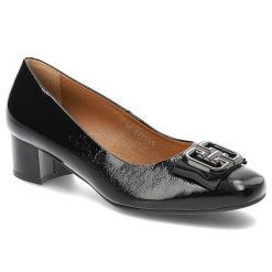 Czarne Czółenka Clasicco Damskie Eleganckie Obuwie. Czarne czółenka damskie Clasicco, bez wzorów, ze skóry, bez obcasa. Za 279.00 zł.