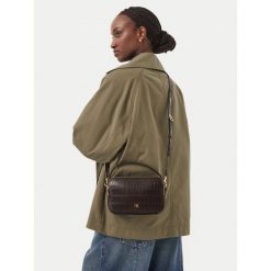 Torebka Calvin Klein. Brązowe torebki klasyczne damskie CALVIN KLEIN, bez wzorów, bez dodatków. Za 449.99 zł.