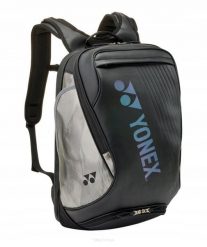 Plecak tenisowy Yonex Expert Backpack. Czarne plecaki damskie YONEX, bez wzorów, z materiału, klasyczne. Za 599.00 zł.