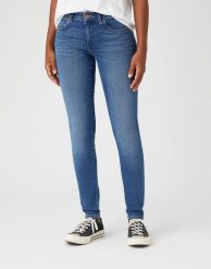 DAMSKIE SPODNIE JEANSOWE WRANGLER SKINNY AIRBLUE W28K-TX-386 112141288. Spodnie materiałowe damskie Wrangler, bez wzorów, z jeansu. Za 209.99 zł.