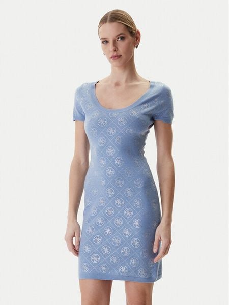 Guess Sukienka dzianinowa W6RK92 Z3JD2 Błękitny Regular Fit. Niebieskie sukienki damskie Guess, m, z aplikacjami, z dzianiny, bez kołnierzyka, bez ramiączek. Za 629.99 zł.