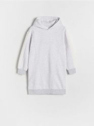 Dzianinowa sukienka z kapturem - ciemnoszary. Szare sukienki dziewczęce Reserved, bez wzorów, z bawełny, bez ramiączek. W wyprzedaży za 39.99 zł.
