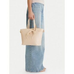 Torebka Nine West. Torebki klasyczne damskie Nine West, bez wzorów, bez dodatków. Za 349.99 zł.