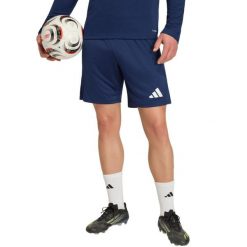 Spodenki krótkie męskie adidas Entrada 26 Training. Czarne szorty męskie Adidas, z materiału, bez kołnierzyka. Za 73.99 zł.