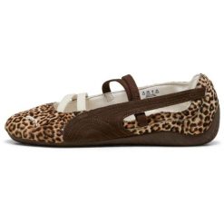 Baleriny damskie Puma Speedcat Ballet. Białe baleriny damskie Puma, bez wzorów, z materiału, bez obcasa. Za 252.80 zł.