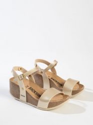 BACKSUN Sandały "Hongkong" w kolorze złotym na koturnie rozmiar: 38. Żółte sandały damskie Backsun, bez wzorów, z materiału, bez obcasa, na koturnie. Za 126.45 zł.