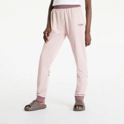 SPODNIE DAMSKIE ELLESSE SPORTOWE DRESOWE RÓŻOWE. Czerwone spodnie sportowe damskie Ellesse, m, z bawełny, na fitness i siłownię. Za 195.69 zł.