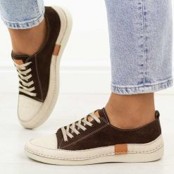 Brązowe nubuk skórzane półbuty damskie T.Sokolski 8260. Brązowe półbuty damskie Sokolski, bez wzorów, z jeansu, eleganckie, z okrągłym noskiem, bez obcasa, na płaskiej podeszwie. Za 299.00 zł.