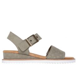 Sandały damskie Skechers Bobs Desert Kiss-Serendipitous. Zielone sandały damskie Skechers, bez wzorów, bez obcasa. W wyprzedaży za 192.00 zł.