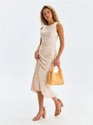 Sukienka midi z marszczeniami i strukturalnym kwiatowym wzorem - kremowy. Białe sukienki damskie Sinsay, l, bez wzorów, bez kołnierzyka, bez ramiączek, midi. Za 59.99 zł.