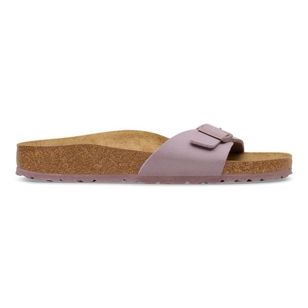 Birkenstock Madrid BFBC Faded Purple Klapki damskie. Fioletowe klapki damskie Birkenstock, bez wzorów, z zamszu, bez obcasa. Za 329.99 zł.