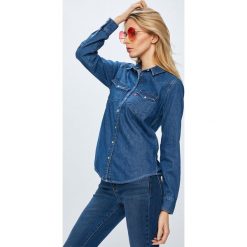 Levi's - Koszula. Niebieskie koszule damskie Levi's, l, bez wzorów, z bawełny, casualowe, bez kołnierzyka, bez ramiączek. W wyprzedaży za 219.90 zł.