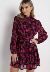 Różowa Rozkloszowana Sukienka Mini w Kwiaty Ajozze. Czerwone sukienki damskie Born2be, na imprezę, l, bez wzorów, bez kołnierzyka, bez ramiączek, mini, rozkloszowane. W wyprzedaży za 135.99 zł.
