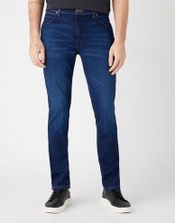 WRANGLER MESKIE SPODNIE JEANSOWE LARSTON BRUSHED STONE W18SMQ395. Spodnie materiałowe męskie Wrangler, bez wzorów, z jeansu. Za 229.99 zł.
