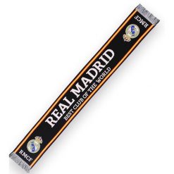 Szalik Realu Madryt licencjonowany 140 cm x 20 cm. Szaliki i kominy damskie Real Madrid, bez wzorów. Za 99.00 zł.
