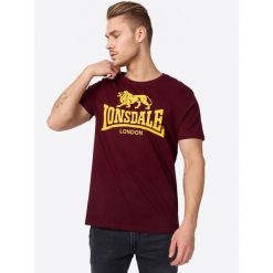 T-shirt o klasycznym kroju Lonsdale Logo. Czerwone t-shirty męskie Lonsdale, bez wzorów, bez kołnierzyka. Za 108.55 zł.