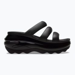 Klapki Crocs Mega Crush Triple Strap. Czarne klapki damskie Crocs, bez wzorów, bez obcasa. Za 249.99 zł.