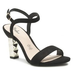 Sandały Menbur. Czarne sandały damskie Menbur, bez wzorów, bez obcasa, na słupku. Za 379.99 zł.