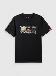 4F T-shirt regular z nadrukiem męski - czarny M. Czarne t-shirty męskie 4f, m, bez wzorów, z bawełny, bez kołnierzyka. Za 79.99 zł.