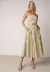 Zielona Spódnica Rozkloszowana z Bawełną i Paskiem oraz Kieszniami Jorlea. Zielone spódniczki damskie Born2be, na lato, l, bez wzorów, z bawełny, boho, midi, koszulowe. Za 129.99 zł.