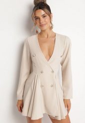 Beżowa Sukienka w Styku Marynarki Rozkloszowana z Guzikami Meliova. Brązowe marynarki i żakiety damskie Born2be, m, bez wzorów, biznesowe. Za 139.99 zł.