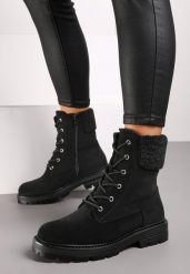 Czarne Botki Typu Workery na Płaskiej Podeszwie z Barankowym Futerkiem przy Cholewce Nevathira. Czarne botki damskie Renee, z jeansu, bez obcasa, na płaskiej podeszwie. Za 99.99 zł.