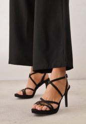 Czarne Eleganckie Sandały VICES na Szpilce z Przeplatanymi Paskami Adreviana. Czarne sandały damskie Born2be, bez wzorów, z satyny, bez obcasa, na obcasie. Za 119.99 zł.