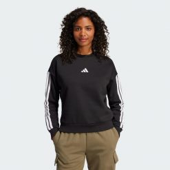 Bluza Essentials 3-Stripes Fleece. Białe bluzy bez kaptura damskie Adidas, z materiału. Za 219.00 zł.