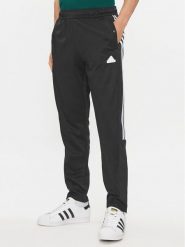 Adidas Spodnie dresowe Tiro IP3778 Czarny Regular Fit. Czarne spodnie dresowe męskie Adidas, bez wzorów, z bawełny. Za 179.99 zł.