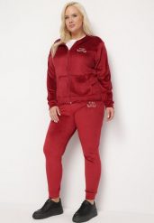 Bordowy Welurowy Komplet Dresowy z Rozpinaną Bluzą i Luźnymi Spodniami Malinass. Czerwone bluzy bez kaptura damskie Born2be, xl, z dresówki. Za 79.99 zł.
