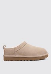 Kozaki Ugg Australian W Classic Micro Damskie. Brązowe kapcie damskie Ugg, z materiału. Za 696.80 zł.