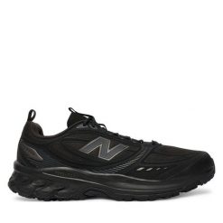 Buty do biegania New Balance. Czarne obuwie do biegania damskie New Balance. Za 349.99 zł.