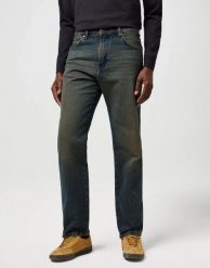 MESKIE SPODNIE WRANGLER FRONTIER NEBULA BLACK 112370956. Czarne spodnie materiałowe męskie Wrangler, bez wzorów, z jeansu. Za 219.99 zł.