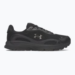 Buty treningowe męskie Under Armour Tech Runner black/black/metallic black. Czarne buty fitness męskie Under Armour, na fitness i siłownię. Za 399.99 zł.