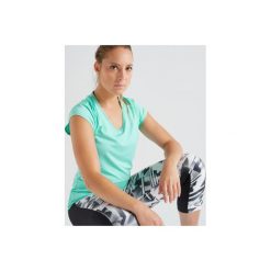 Koszulka fitness kardio damska 100 turkusowa. Niebieskie bluzki sportowe damskie DOMYOS, z elastanu, bez kołnierzyka, bez ramiączek. Za 19.99 zł.