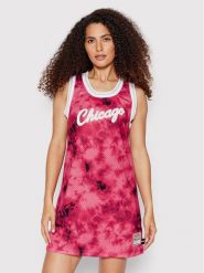 Mitchell & Ness Sukienka codzienna TDRSLF19018 Czerwony Regular Fit. Czerwone sukienki damskie Mitchell & Ness, na co dzień, m, bez wzorów, z syntetyku, bez kołnierzyka, bez ramiączek, proste. Za 449.99 zł.