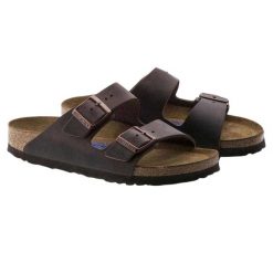Sandały Damskie Ze Skóry Olejowanej Arizona. Brązowe sandały damskie Birkenstock, bez wzorów, z materiału, bez obcasa. Za 409.00 zł.