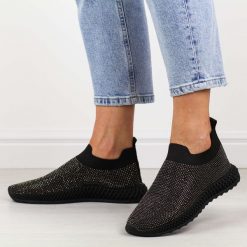 Czarne sportowe buty damskie z cyrkoniami DiA Tw121. Czarne buty sportowe na co dzień damskie DiA, bez wzorów, ze skóry, trekkingowe. Za 169.00 zł.