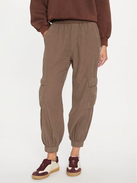 Deha Spodnie dresowe D12367 Brązowy Loose Fit. Brązowe spodnie dresowe damskie Deha, xs, bez wzorów, z bawełny. Za 649.99 zł.