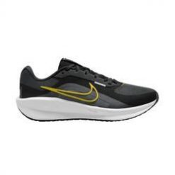 Buty do biegania męskie Nike Downshifter 13. Czarne obuwie do biegania damskie Nike, nike downshifter. Za 311.25 zł.