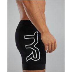 Spodenki męskie TYR Large logo. Czarne szorty męskie TYR, bez kołnierzyka. Za 299.99 zł.