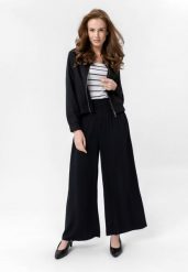 Luźne, szerokie spodnie R-AMINA. Czarne spodnie materiałowe damskie Volcano, bez wzorów, z materiału, klasyczne. Za 129.99 zł.