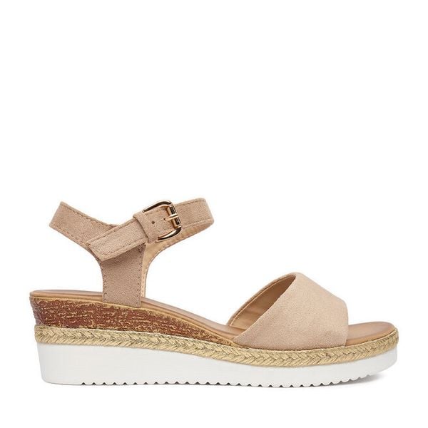 Sandały JENNY. Brązowe sandały damskie Jenny, bez wzorów, bez obcasa, na koturnie. Za 99.99 zł.