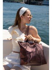 Victor & Hugo Paris Skórzany shopper bag "Vog" w kolorze brązowym - 50 x 28 x 12 cm rozmiar: onesize. Brązowe shopper bag damskie Victor & Hugo Paris, bez wzorów, z materiału, na ramię, bez dodatków. Za 304.56 zł.