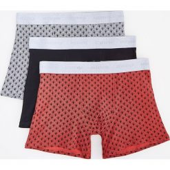 Bokserki 3 pack - Jasny szary. Szare bokserki męskie Reserved, bez wzorów. Za 59.99 zł.