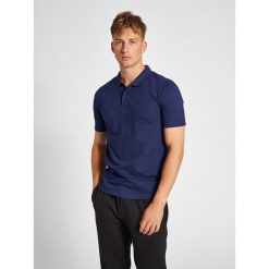 Stretchowa koszulka polo Hummel Red. Niebieskie koszulki polo męskie HUMMEL, s, bez wzorów, z bawełny, bez ramiączek. Za 148.50 zł.
